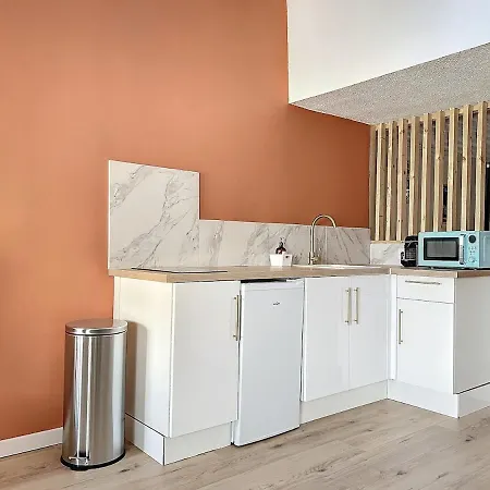 Apartment Cocon , Proche Marche, Port Et Gare *